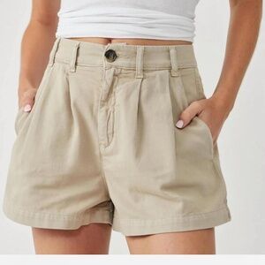 Free People Tan Safari Style Pleated Front Shorts Women's Size 8